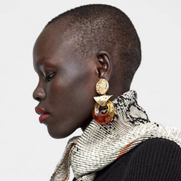 Zara | clip on earrings - Picture 3 of 3